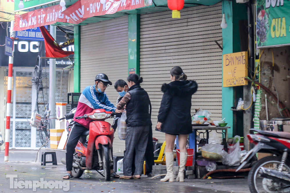 Sau lệnh đóng, cửa hàng ăn, cà phê chuyển hướng bán mang về ảnh 3