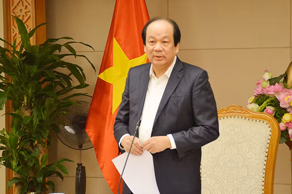 Bộ trưởng Mai Tiến Dũng hỏi tướng công an: Ông cứ ngồi nhà chờ Bộ Nội vụ à? ảnh 1