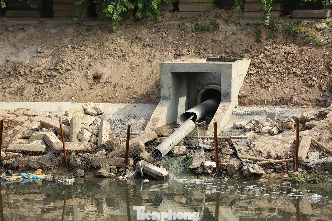 Công trường xây dựng cống thu gom nước thải 'khủng' bao quanh sông Tô Lịch ảnh 16