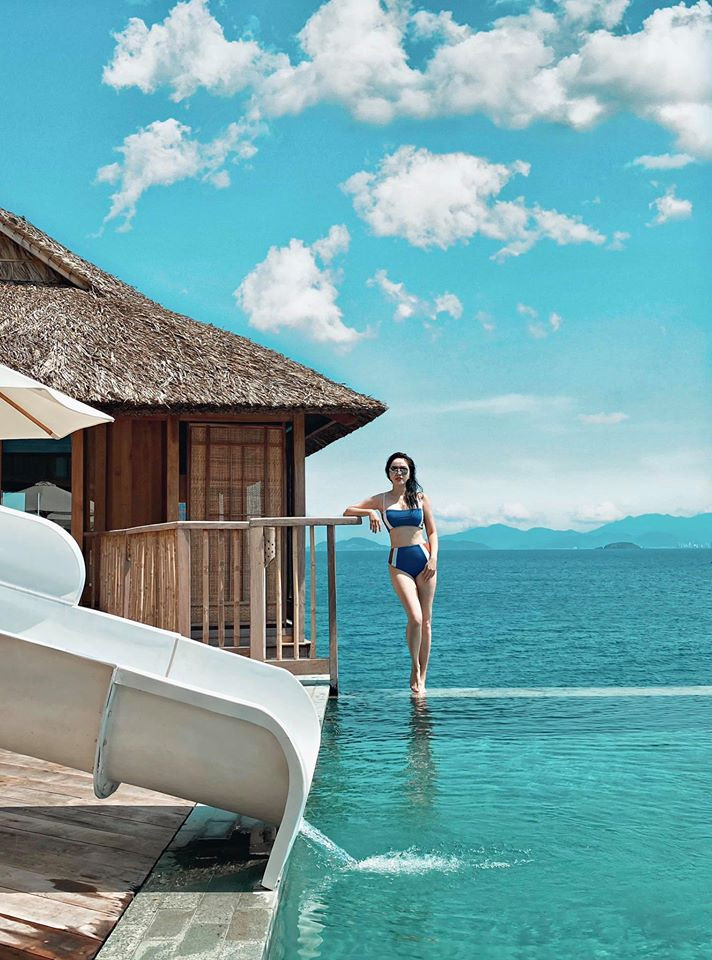 Sao Việt 24H: Bảo Thy khoe dáng ở biển, Hương Tràm ra mắt ca khúc mới mà cực quen ảnh 5