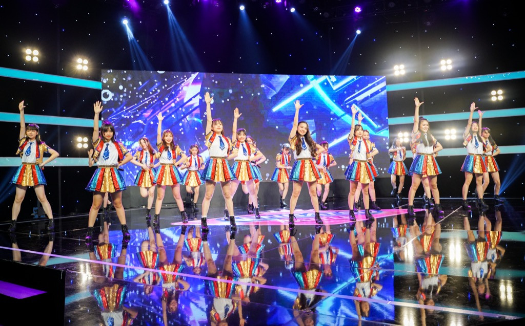 SGO48 dùng âm nhạc đánh bay năng lượng tiêu cực trong MV “Ngày đầu tiên” ảnh 1