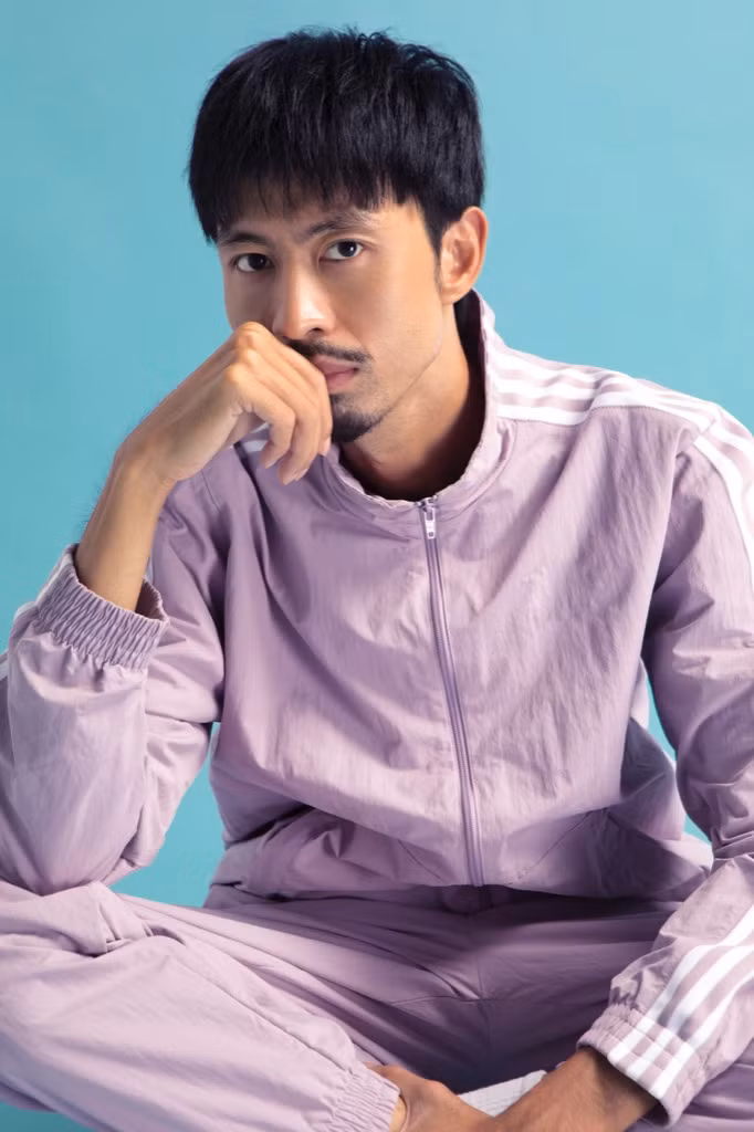 Hết lên rừng rồi xuống biển, Đen Vâu trở lại và bay tận... lên trời để quay MV mới ảnh 6