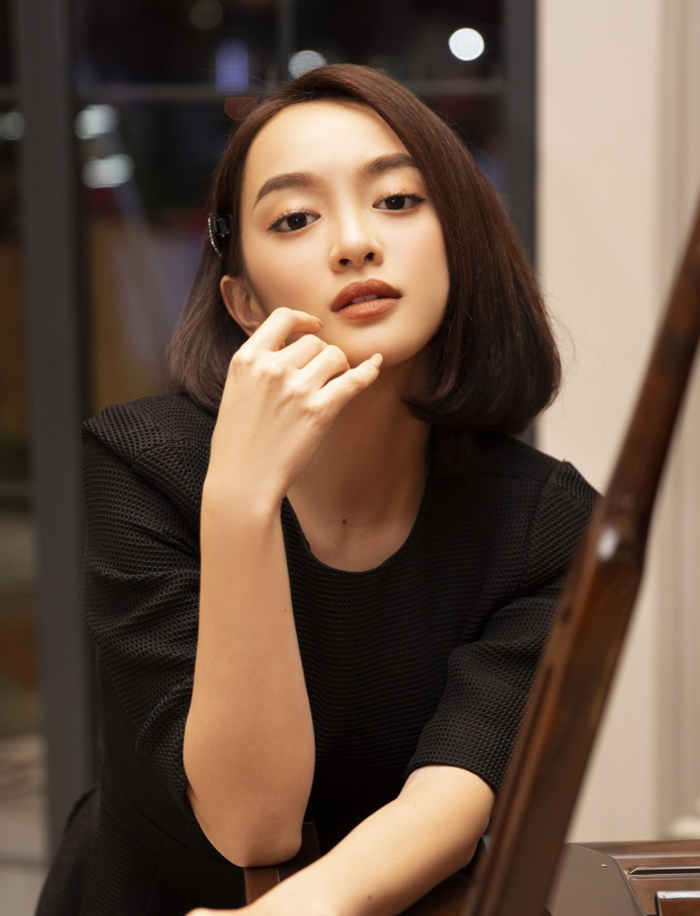 Kaity Nguyễn khoe nhan sắc mặn mà trước ngày khởi quay “Gái già lắm chiêu V” tại Huế ảnh 1