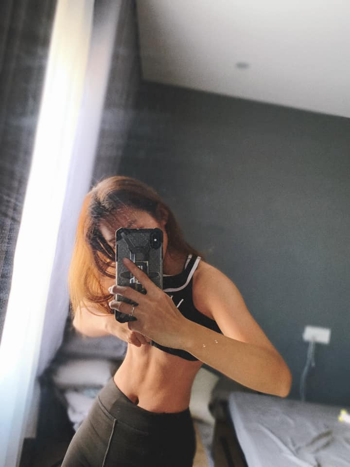 Dàn mỹ nhân Việt khoe eo thon dáng chuẩn khi tự tập luyện tại nhà ảnh 4