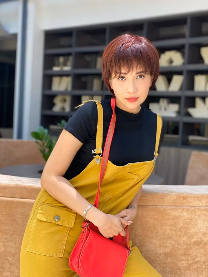 Sao Việt 24H: Bảo Thy khoe dáng ở biển, Hương Tràm ra mắt ca khúc mới mà cực quen ảnh 3