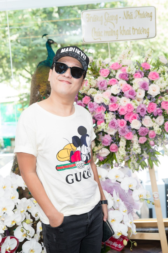 Trường Giang, Ninh Dương Lan Ngọc chúc mừng Ngô Kiến Huy lên chức ông chủ ảnh 3