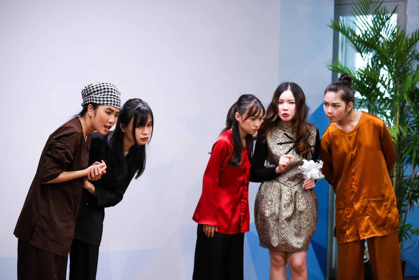 Xem nhóm nhạc nữ SGO48 diễn kịch, Minh Dự nhớ lại thuở mới vào nghề ảnh 1