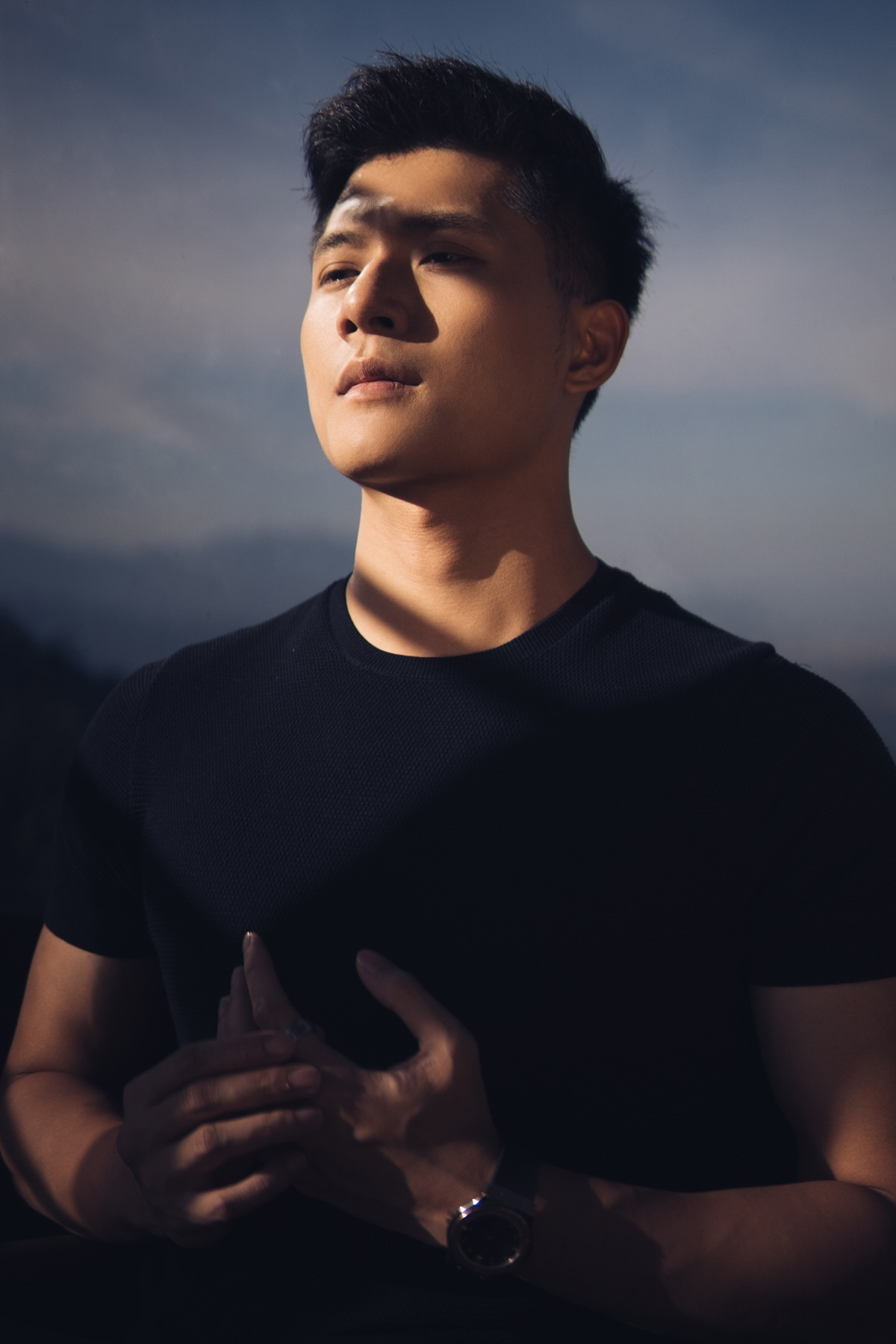 Vẻ đẹp nam tính của hotboy “Người Ấy Là Ai” từng “nên duyên” với Minh Hằng ảnh 7