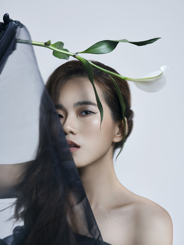 Sau Nguyên Hà, giọng ca 9x này là “nàng thơ” âm nhạc mới của nhạc sĩ Quốc Bảo ảnh 2