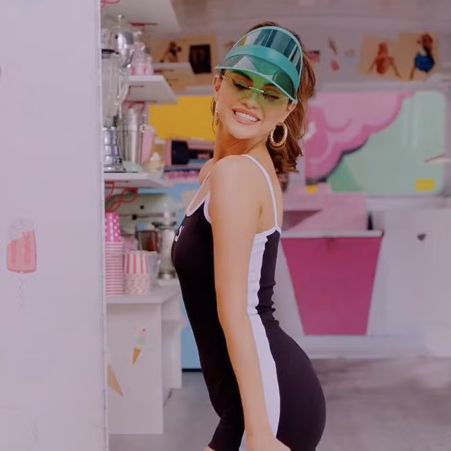 Xem MV BLACKPINK, fan ngây ngất trước nhan sắc ngày một thăng hạng của Selena Gomez ảnh 6