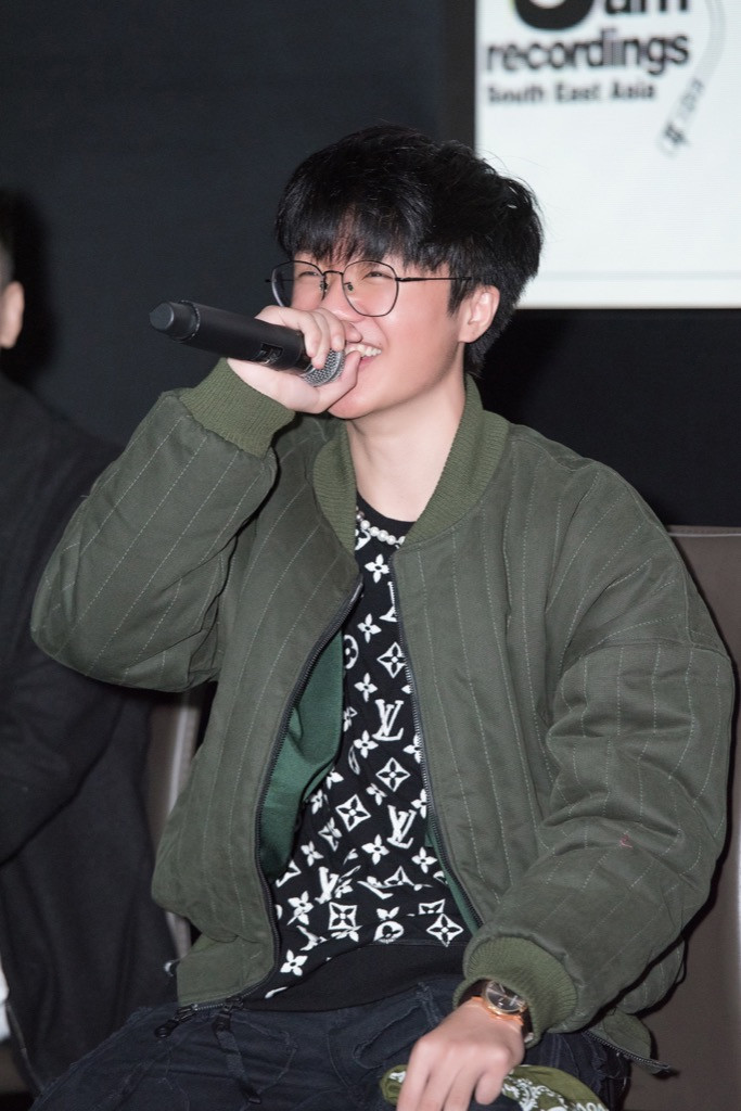 HIEUTHUHAI, Pháo, Rich Choi... cùng hàng trăm rapper hội tụ chúc mừng Obito ra mắt MV mới ảnh 7