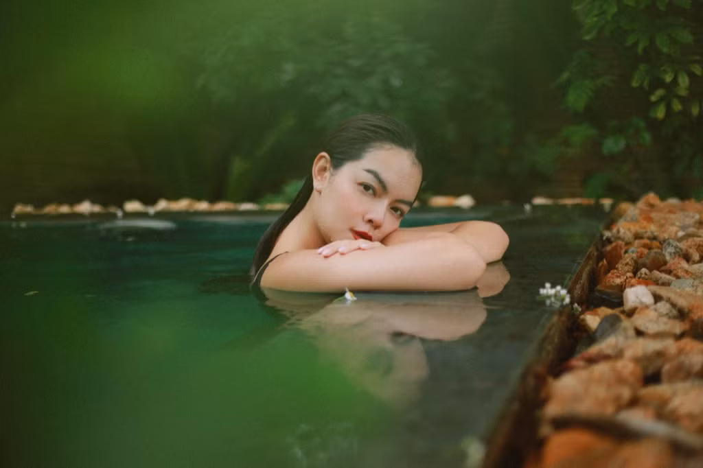 Phạm Quỳnh Anh nối tiếp loạt hit “Tình Yêu Cao Thượng” với lá thư gửi người đến sau ảnh 3