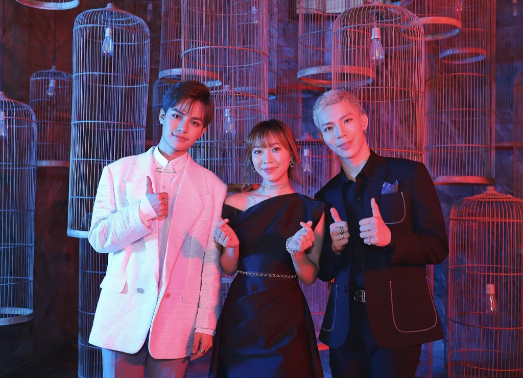 Alex Dương, Bảo Uyên và Erik Erik kết hợp với đàn em Alex Dương (The Voice) kể chuyện tình đơn phương trong MV mới ảnh 2