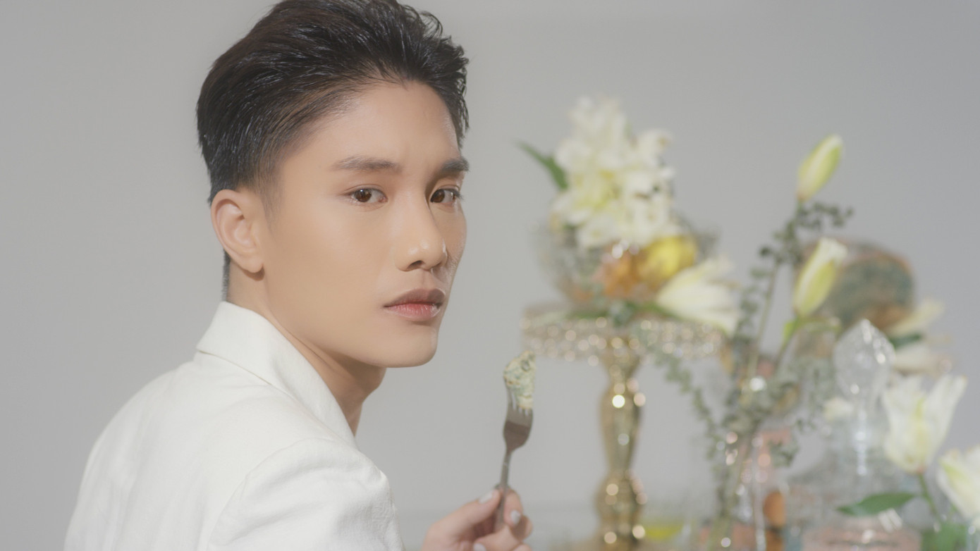 JUUN D "phân thân" thành hai hình ảnh mang màu sắc đối lập trong concept teaser JUUN D “phân thân” trong concept teaser đầy ma mị khiến fan choáng ngợp ảnh 5