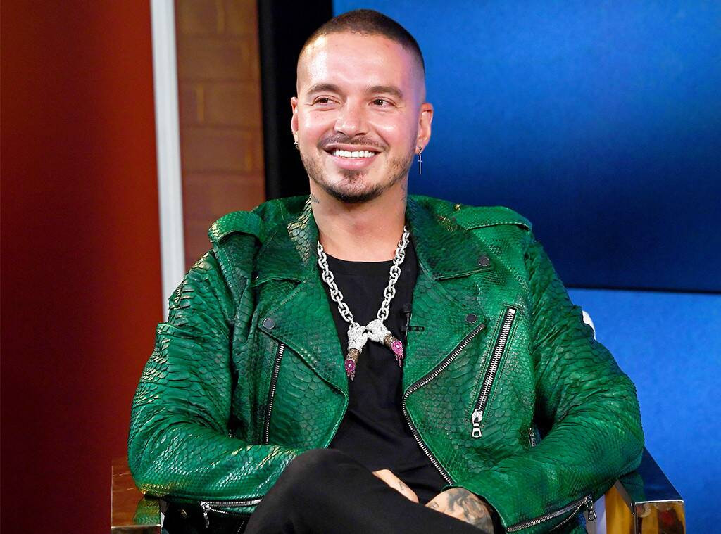 “Ông hoàng tỷ view” J Balvin lần đầu “rủ rê” Dua Lipa tạo cú hit nóng nhất mùa hè 2020 ảnh 3