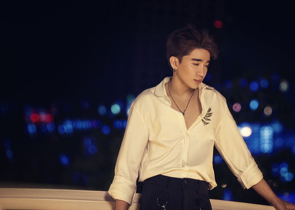 MV được ra mắt đúng dịp sinh nhật mừng tuổi mới của nam ca sĩ Không chạy theo xu hướng MV drama, Chi Dân đón sinh nhật bằng ca khúc mới siêu ngọt ngào ảnh 3