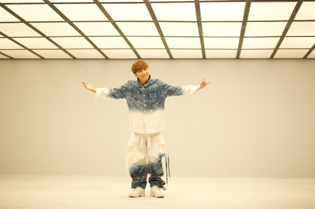 Sơn Tùng M-TP biến trường quay MV thành sân khấu online của “Có Chắc Yêu Là Đây“ ảnh 1