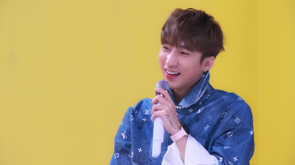 Sơn Tùng M-TP biến trường quay MV thành sân khấu online của “Có Chắc Yêu Là Đây“ ảnh 4