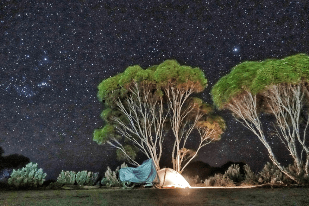 Phượt thủ “lì” nhất Việt Nam: 1 chiếc xe máy, 65 quốc gia, 1.111 ngày, 80.000 km! ảnh 8