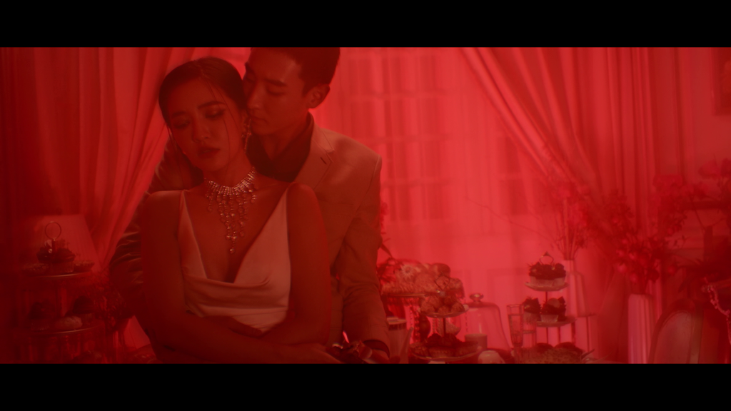 Người yêu cũ hỏi nhưng Bích Phương không muốn trả lời, lý do nằm trong MV này ảnh 3