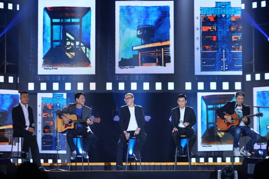 Trúc Nhân, Bảo Anh, Trung Quân gây xúc động khi hát tri ân đội ngũ chống dịch COVID-19 ảnh 4