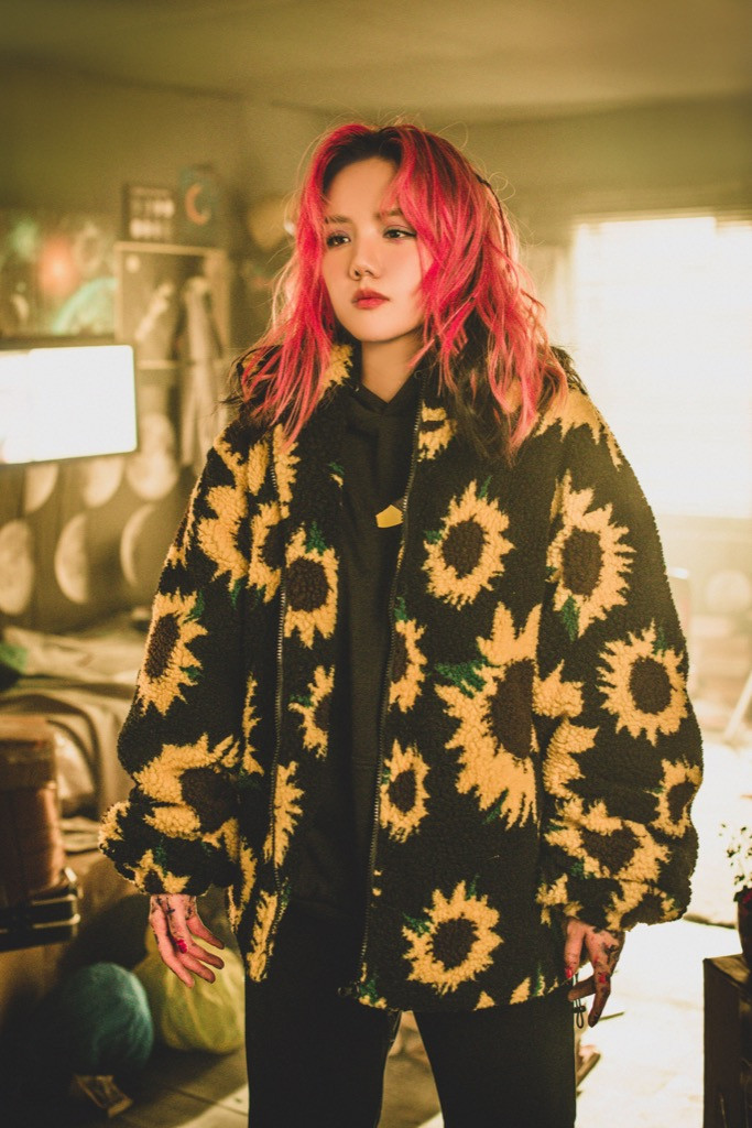 Phương Ly bật mí chi phí “không tưởng” cho 10 bộ trang phục “cực nghệ” trong MV mới ảnh 1