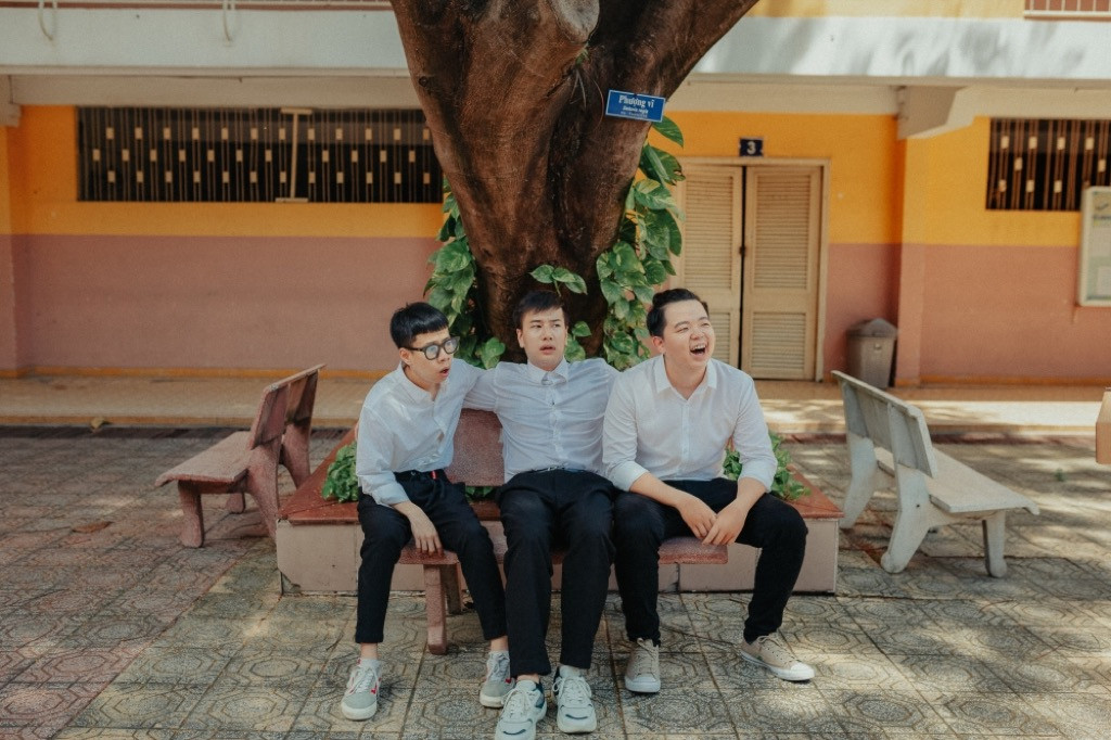 Đón chào mùa tựu trường, Lou Hoàng tung ngay MV “Bạn Cấp 3” đậm chất thanh xuân ảnh 6