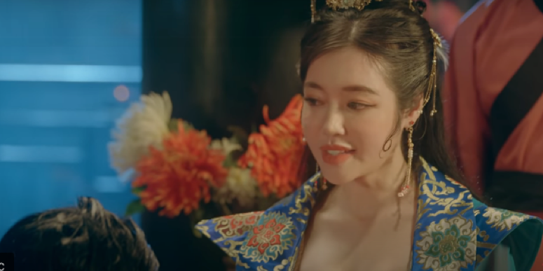 Nam Thư bị Elly Trần “đánh ghen” trong web-drama cổ trang của Lê Dương Bảo Lâm ảnh 3