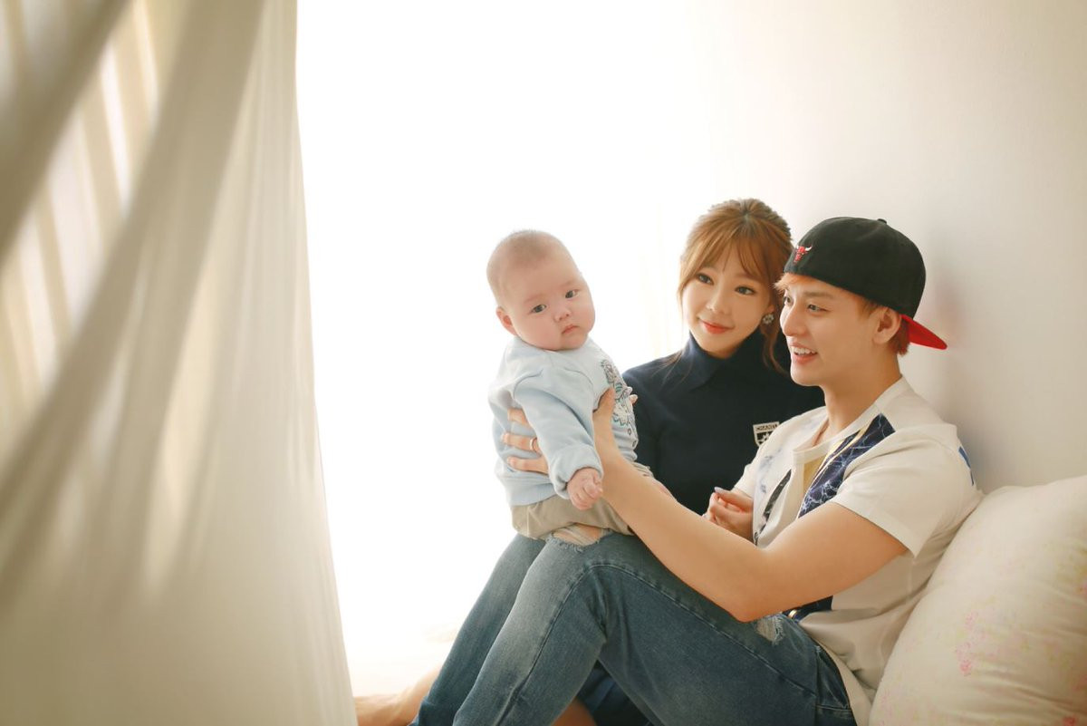 Gọi tên loạt nam thần tượng thanh xuân đã “yên bề gia thất” khiến fangirl tiếc nuối ảnh 6