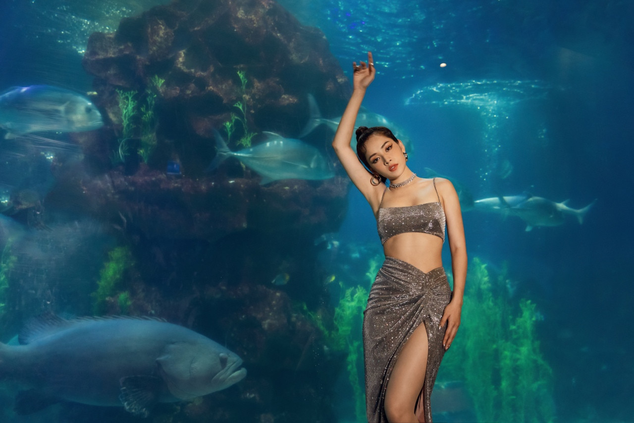 Tháng 9 chưa phải là hết hè, xem MV mới "Mơ anh" của Chi Pu vừa ra mắt là rõ! ảnh 3