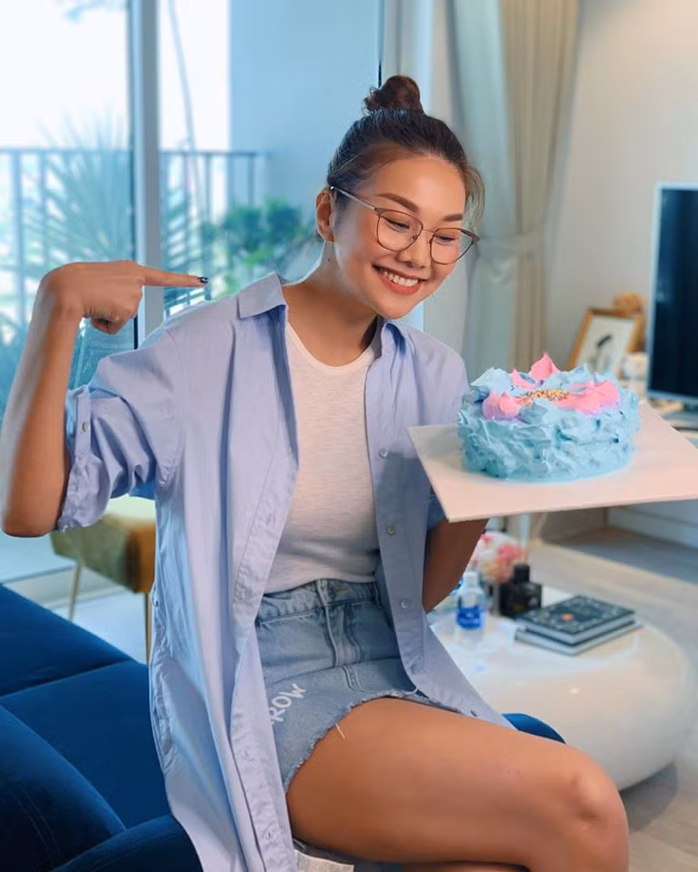 Sao Việt 24H: Vợ chồng Nhi - Thắng, Hoàng Yến, Thanh Hằng... mừng “Ngày Của Mẹ“ ảnh 7