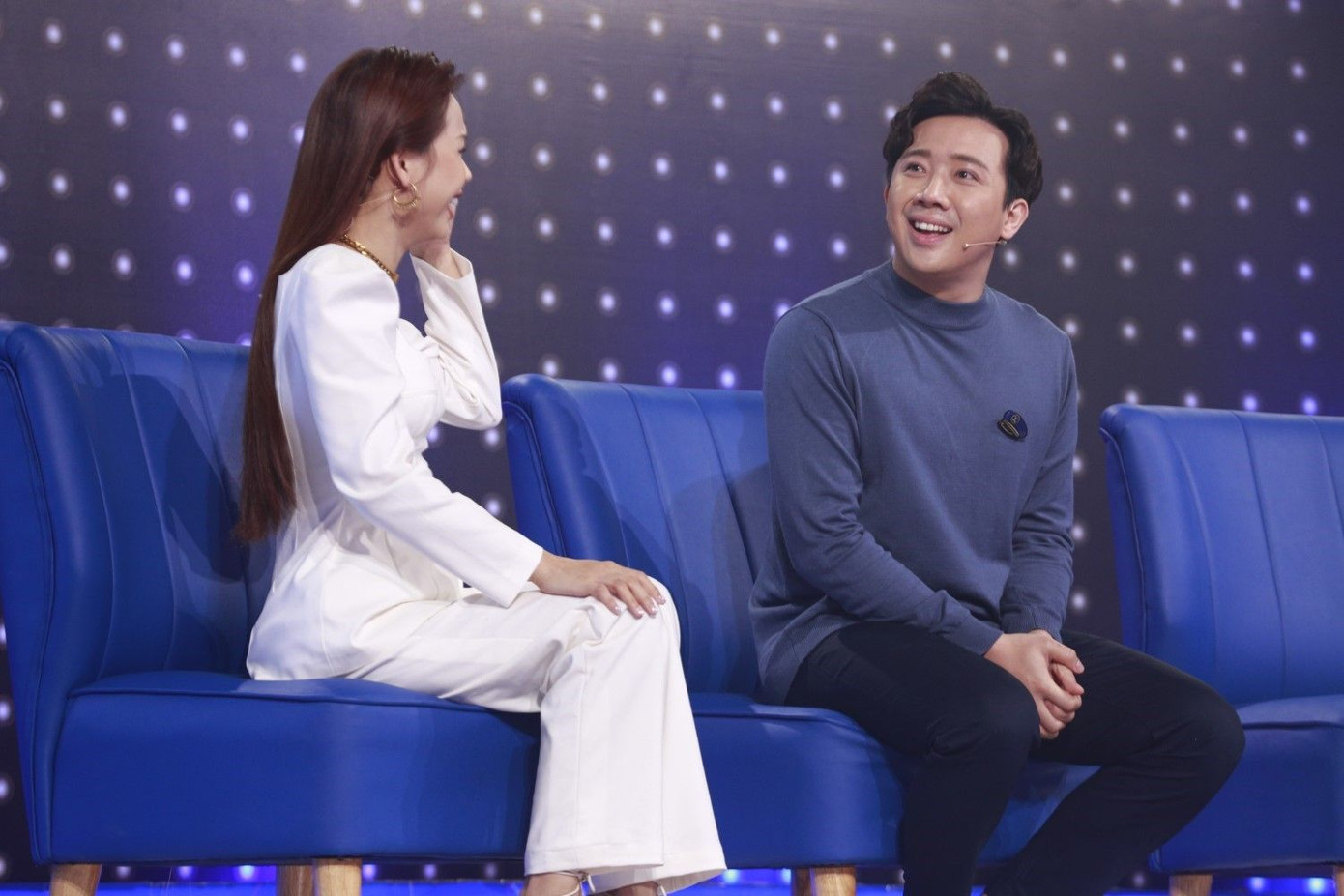 Miu Lê “tức cái lồng ngực” khi Lou Hoàng “quăng miếng rớt” ở “Giọng Ải Giọng Ai“ ảnh 4