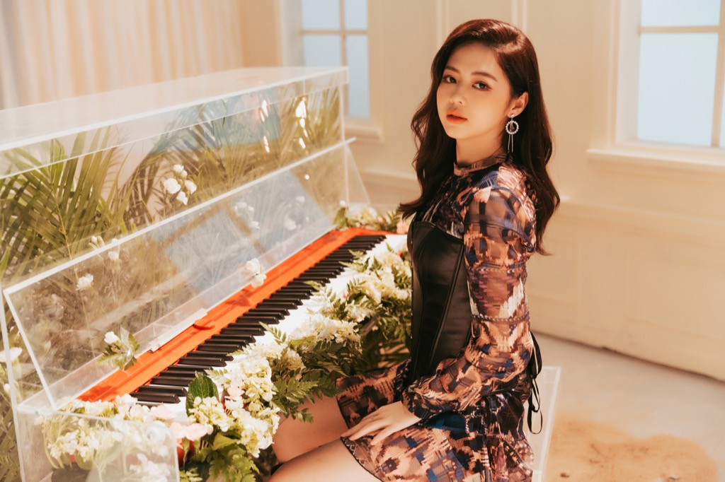 Hậu nghi vấn tái hợp, Trịnh Thăng Bình tung MV “lụy tim” kết hợp cùng Liz Kim Cương ảnh 3