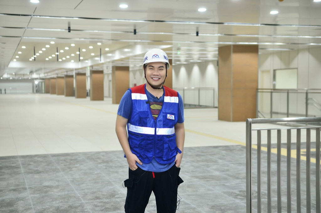 Theo chân Hamlet Trương khám phá ga ngầm siêu hiện đại của tuyến Metro số 1 ở TP.HCM ảnh 5