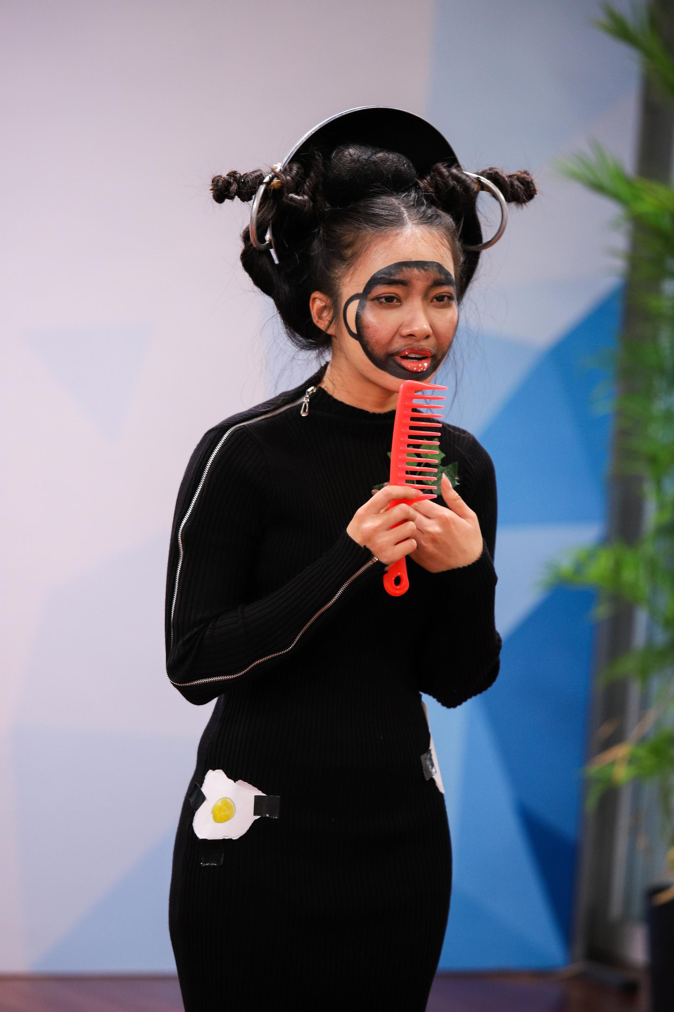 Xem nhóm nhạc nữ SGO48 diễn kịch, Minh Dự nhớ lại thuở mới vào nghề ảnh 6