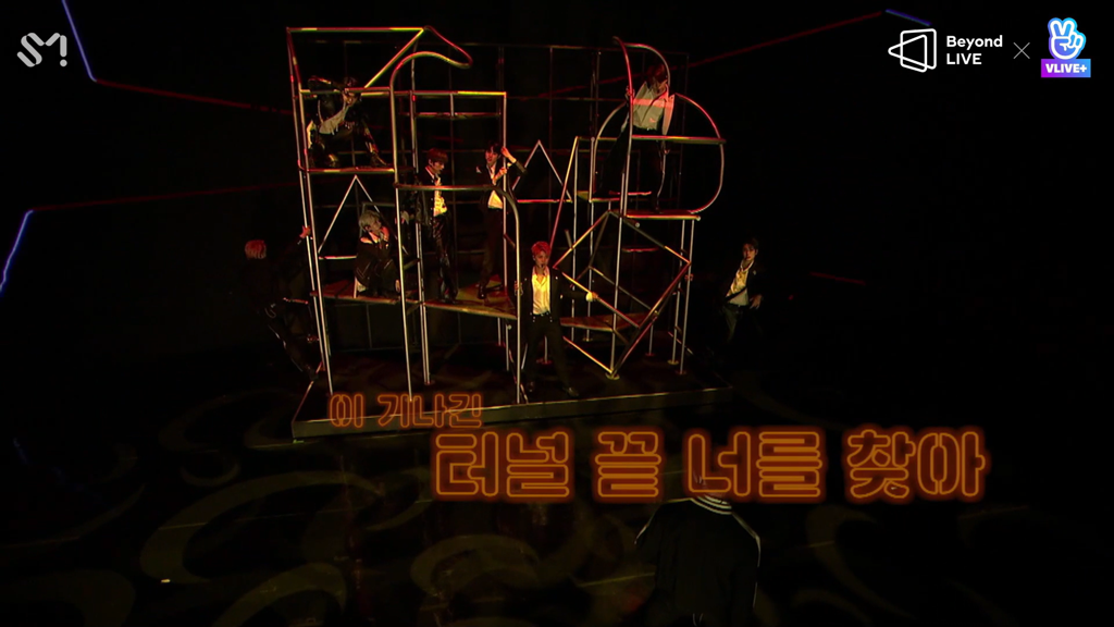 NCT 127 đưa rồng lên sân khấu, trình diễn bài hát chưa phát hành trong concert trực tuyến ảnh 3