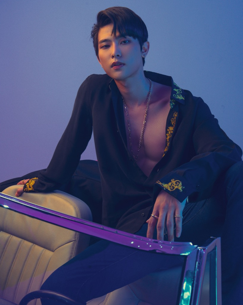 Uni5 phanh áo khoe body 6 múi, cơ bắp săn chắc khiến fan trầm trồ không ngớt ảnh 3