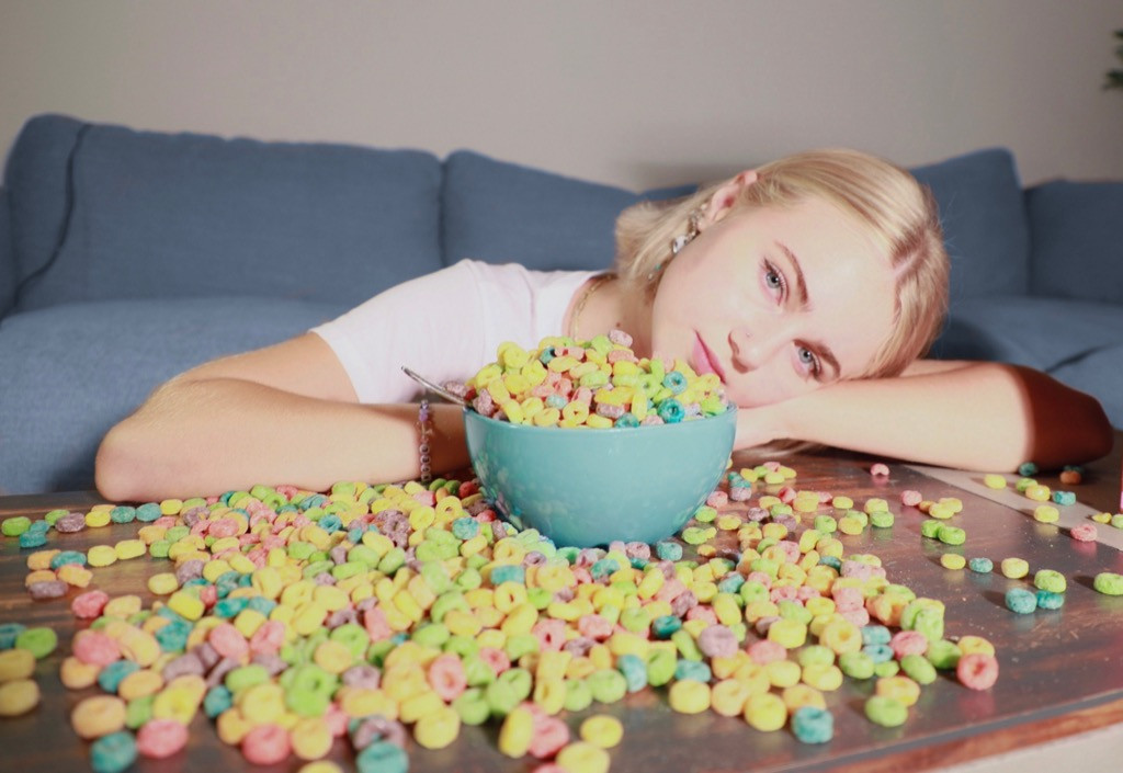 “Backyard Boy” càn quét TikTok, ngoài giai điệu hay còn gây bão vì “chủ nhân” quá xinh ảnh 4