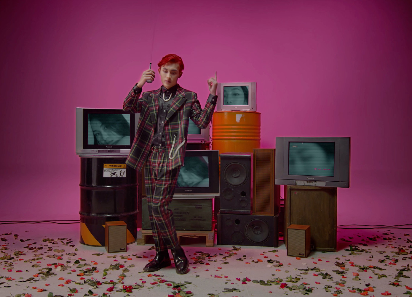 K-ICM tung MV đầy tính ẩn dụ cho ca khúc kết hợp cùng “đồng đội” mới ảnh 5