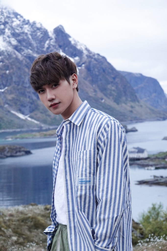 JSol tái xuất cùng sáng tác đầu tay, dắt fan “phượt” Na Uy hùng vĩ qua MV mới ảnh 1