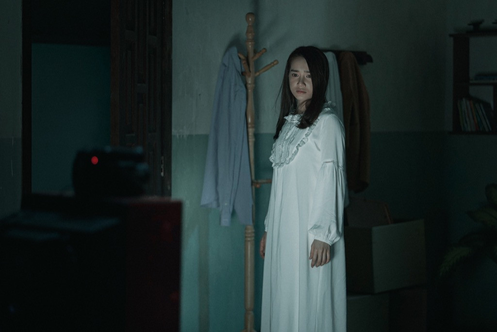 Nhã Phương trở thành bà xã của "Voi biển" Trương Thế Vinh trong phim điện ảnh mới ảnh 1