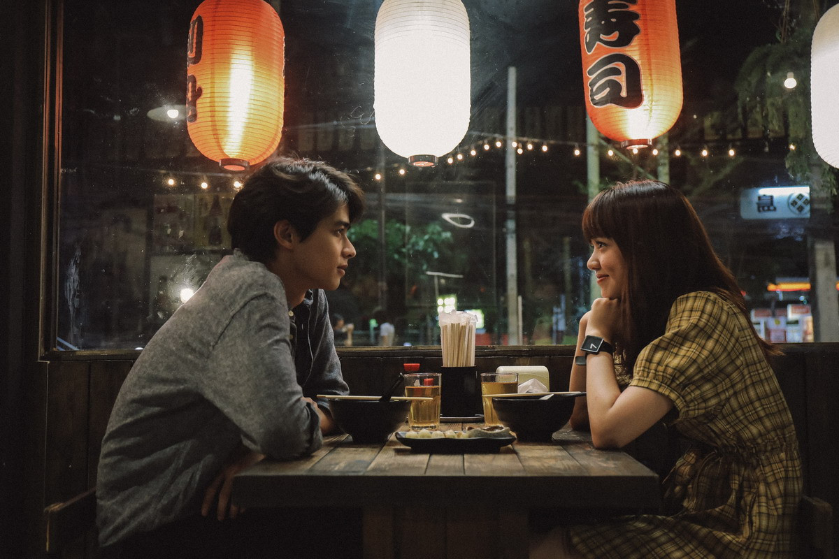 Mario Maurer tái xuất màn ảnh, rơi vào chuyện tình với cô nàng nhìn thấy ma ảnh 1