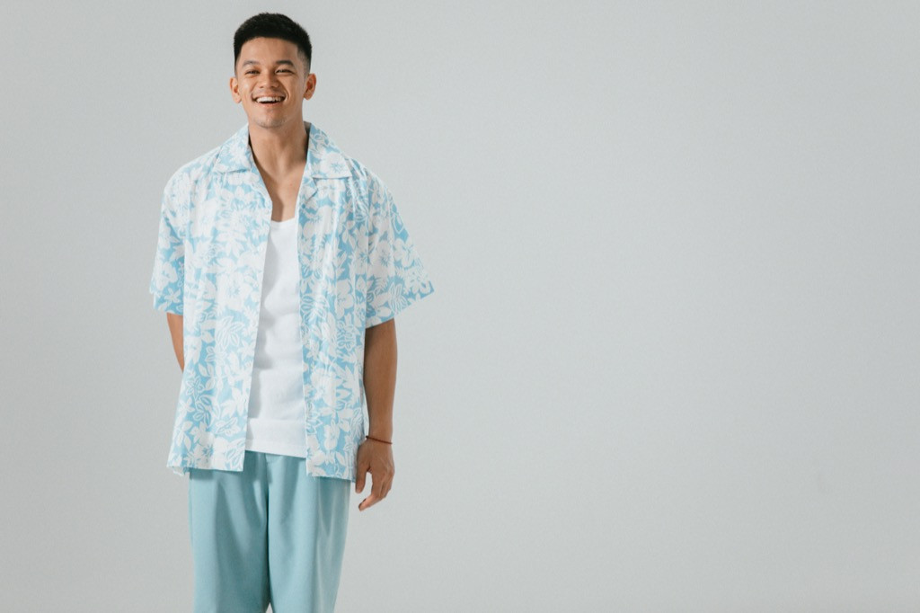 Trọng Hiếu sắm vai bad boy, đưa loạt xu hướng TikTok vào MV mới ảnh 1