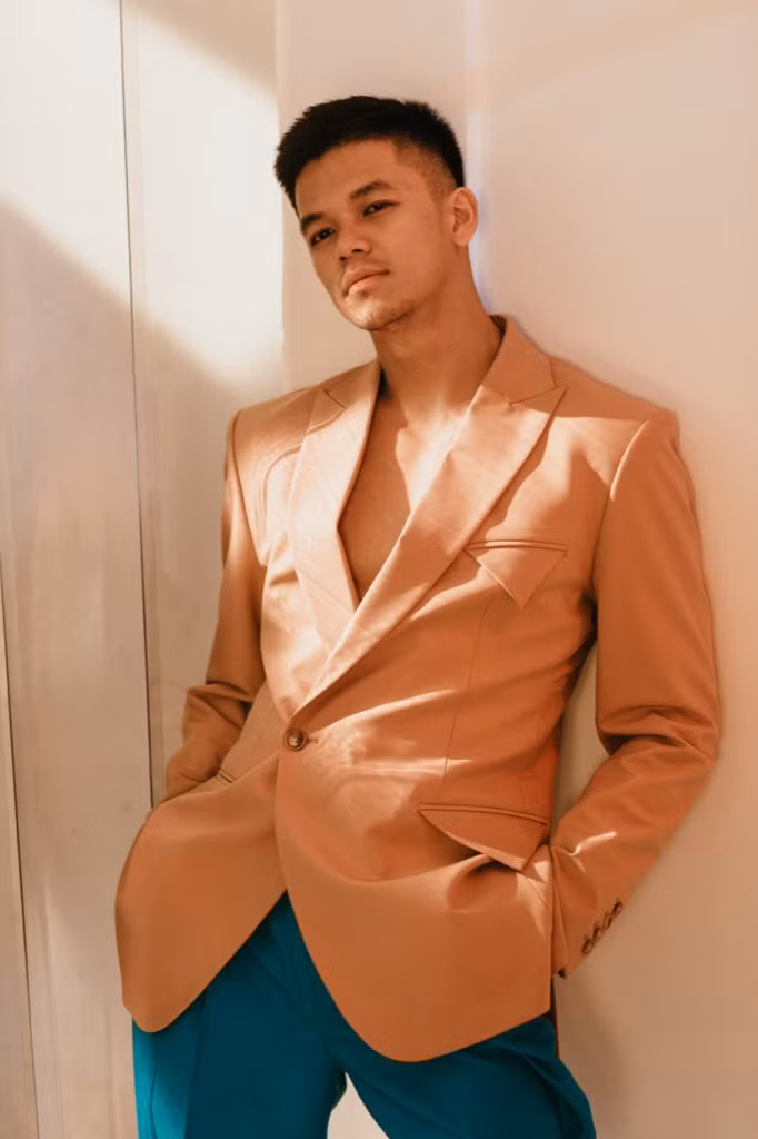 Trọng Hiếu sắm vai bad boy, đưa loạt xu hướng TikTok vào MV mới ảnh 3