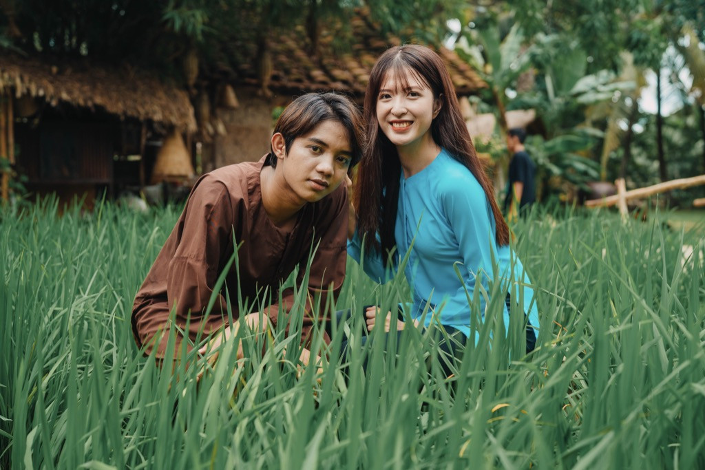 Thành viên nhóm SGO48 vào vai cô dâu trong MV đậm chất miền Tây của X2X ảnh 4