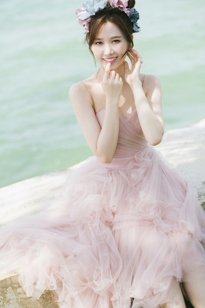 Hari Won làm thợ chụp ảnh cho mẹ ruột người Hàn trong chuyến du lịch Đà Nẵng ảnh 3