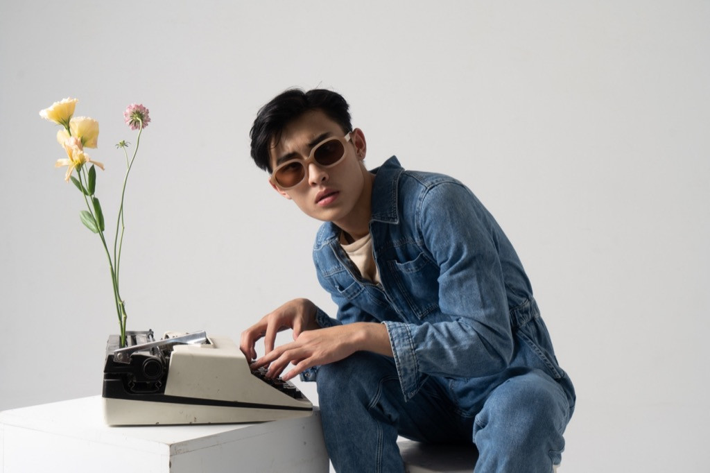 K-ICM vắng mặt trong phiên bản mới của ca khúc từng kết hợp với tân binh Wren Evans ảnh 5