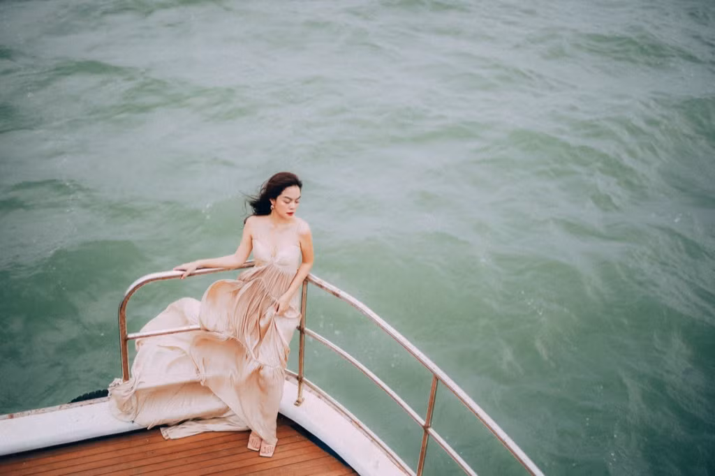 Phạm Quỳnh Anh và Hamlet Trương viết tiếp câu chuyện của series “Tình Yêu Cao Thượng” ảnh 4