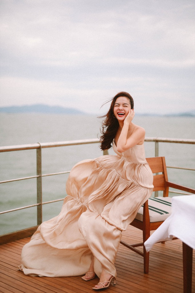 Phạm Quỳnh Anh và Hamlet Trương viết tiếp câu chuyện của series “Tình Yêu Cao Thượng” ảnh 1