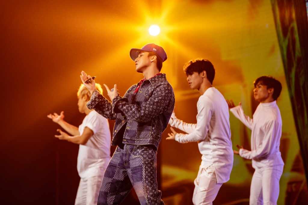 Trúc Nhân “tình tứ” với Ngô Kiến Huy, Sơn Tùng M-TP biểu cảm cực yêu tại sự kiện ảnh 7